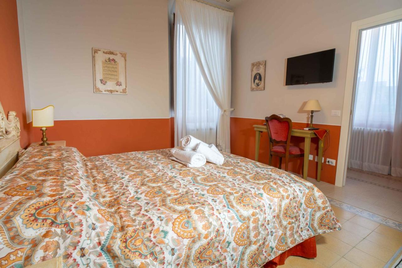 Il Buen Retiro Hotell Lucca Exteriör bild